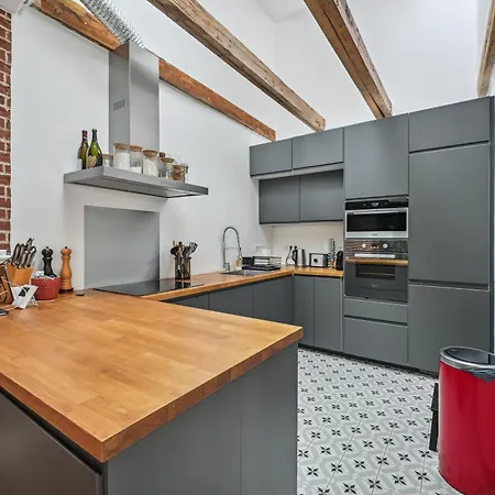 Appartement Grandeur Cachée Du 15e - Avec Parking