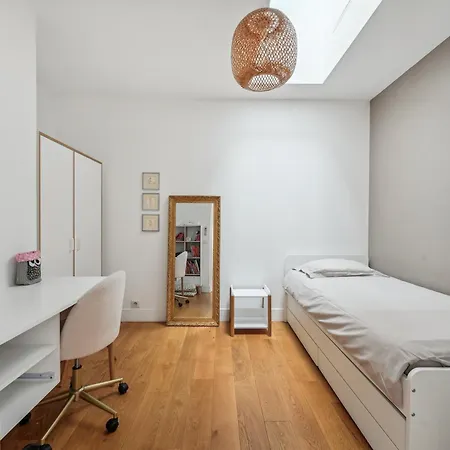 Grandeur Cachee Du 15e - Avec Parking Apartment Paris