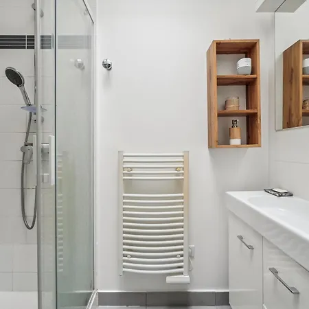 Appartement Grandeur Cachée Du 15e - Avec Parking